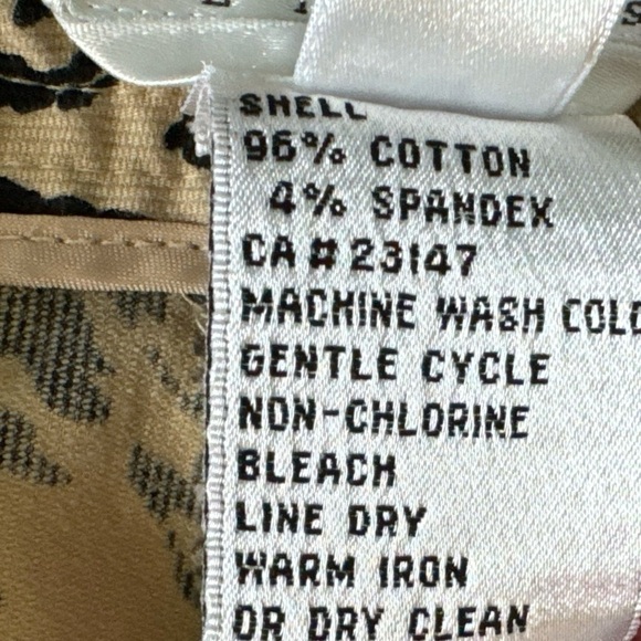 TALBOTS Petite Dress Pant Straight Leg Trouser Beige Black Damask Sz 10/12 - Picture 5 of 11